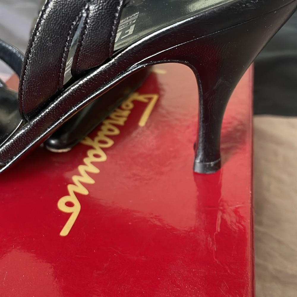 Salvatore Ferragamo Black Heels with Thin Straps and Pointed Toe - Picture 4 of 5